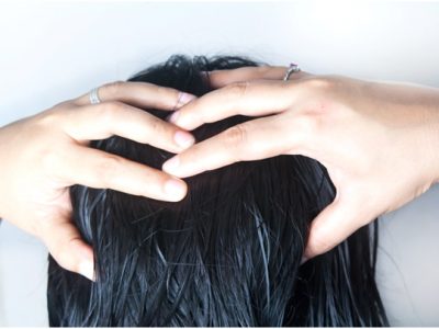 Как наносить лосьон на волосы