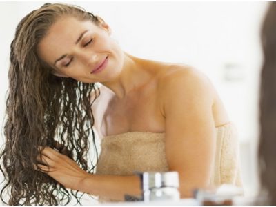 Для ускорения роста волос после каждого мытья наносится ополаскиватель