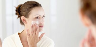 Что содержится в увлажняющих кремах для лица