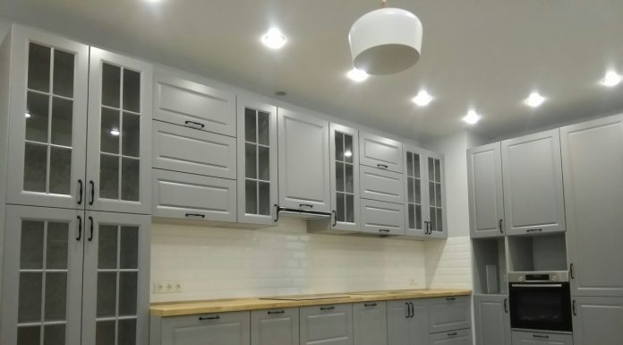 Кухня из массива дерева