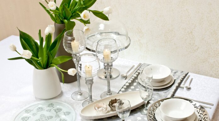 Какие тарелки должны быть на столе?