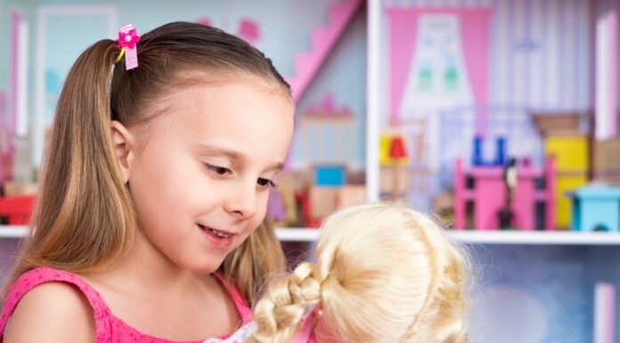 Лучший подарок для девочки — кукла