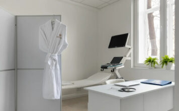 Медицинские столы: как выбрать удобный