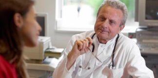 Почему важно посещать психиатра при любых серьёзных проблемах с психикой?