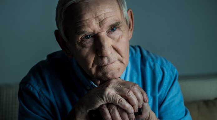 Уход на дому для престарелых: следим за старенькими родителями