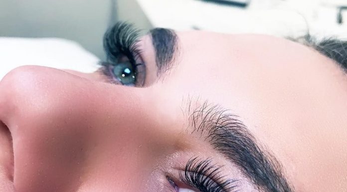 Наращивание ресниц: что нужно для работы лашмейкеру?