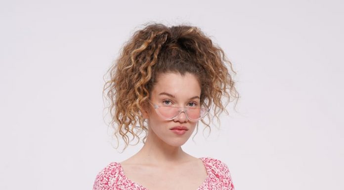 Блузы и рубашки из летней коллекции бренда ТВОЕ