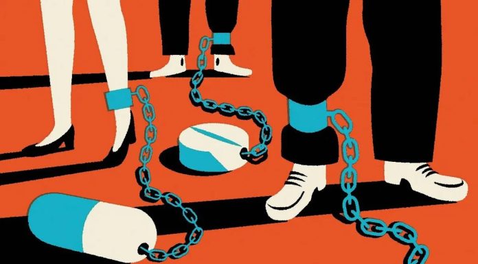 Принудительное лечение зависимости: что делать, когда близкий не хочет лечиться