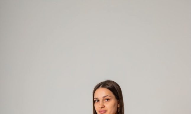 Одежда для беременных: модные и удобные образы на все 9 месяцев