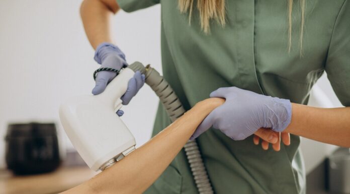 Лазерная эпиляция: эффективный и безболезненный метод удаления волос