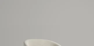 Кресла в спальню: выбор, стиль и комфорт