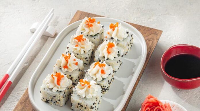 От классики к новаторству: эволюция роллов в современной гастрономии