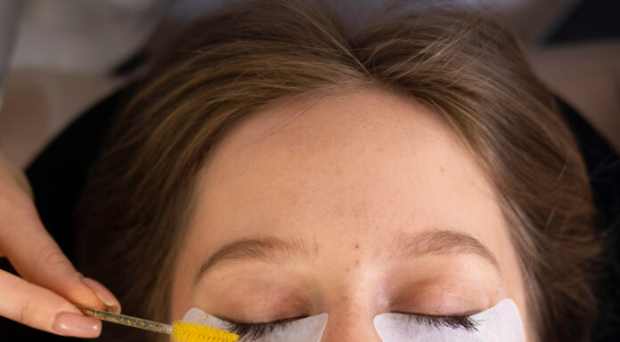 Ламинирование ресниц: все, что нужно знать о популярной бьюти-процедуре