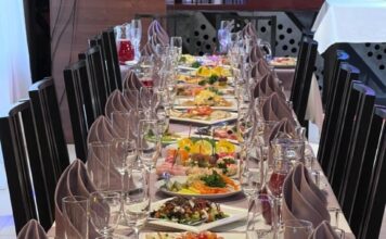 Доставка фуршета и банкета под ключ: как организовать идеальное выездное угощение для любого мероприятия